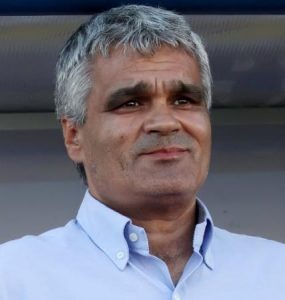 Επαφές με υποψήφιους προπονητές