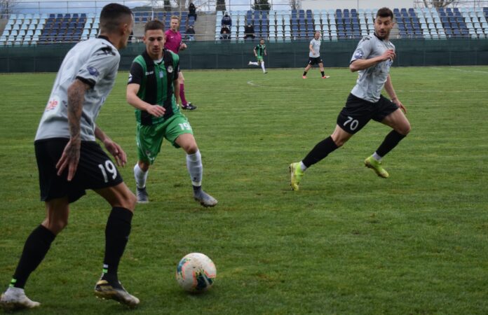 Karaiskakis_APOL_0_2