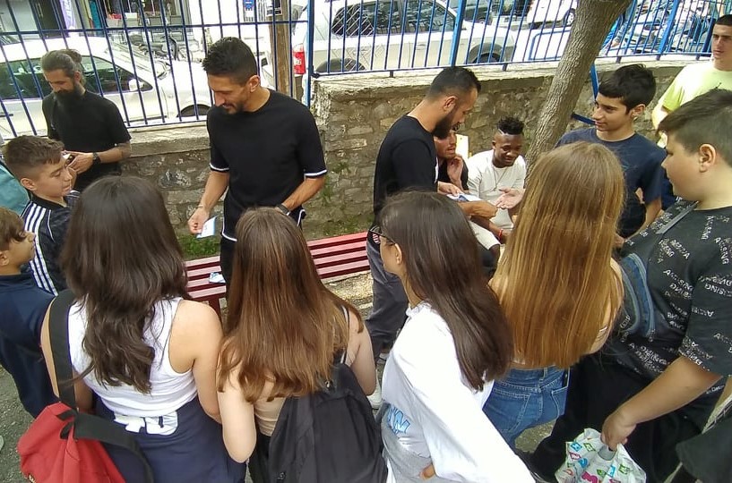 Επίσκεψη των παικτών στα σχολεία