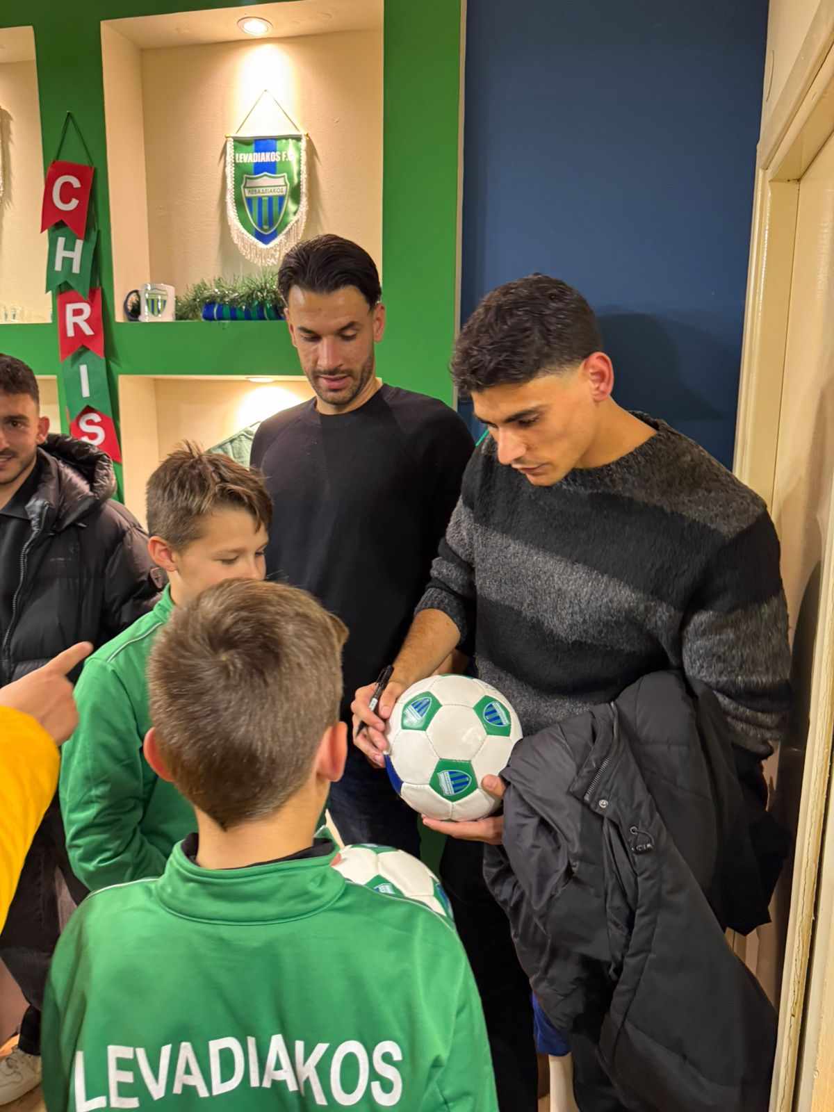 Χριστουγεννιάτικο bazaar στο APOEL Store