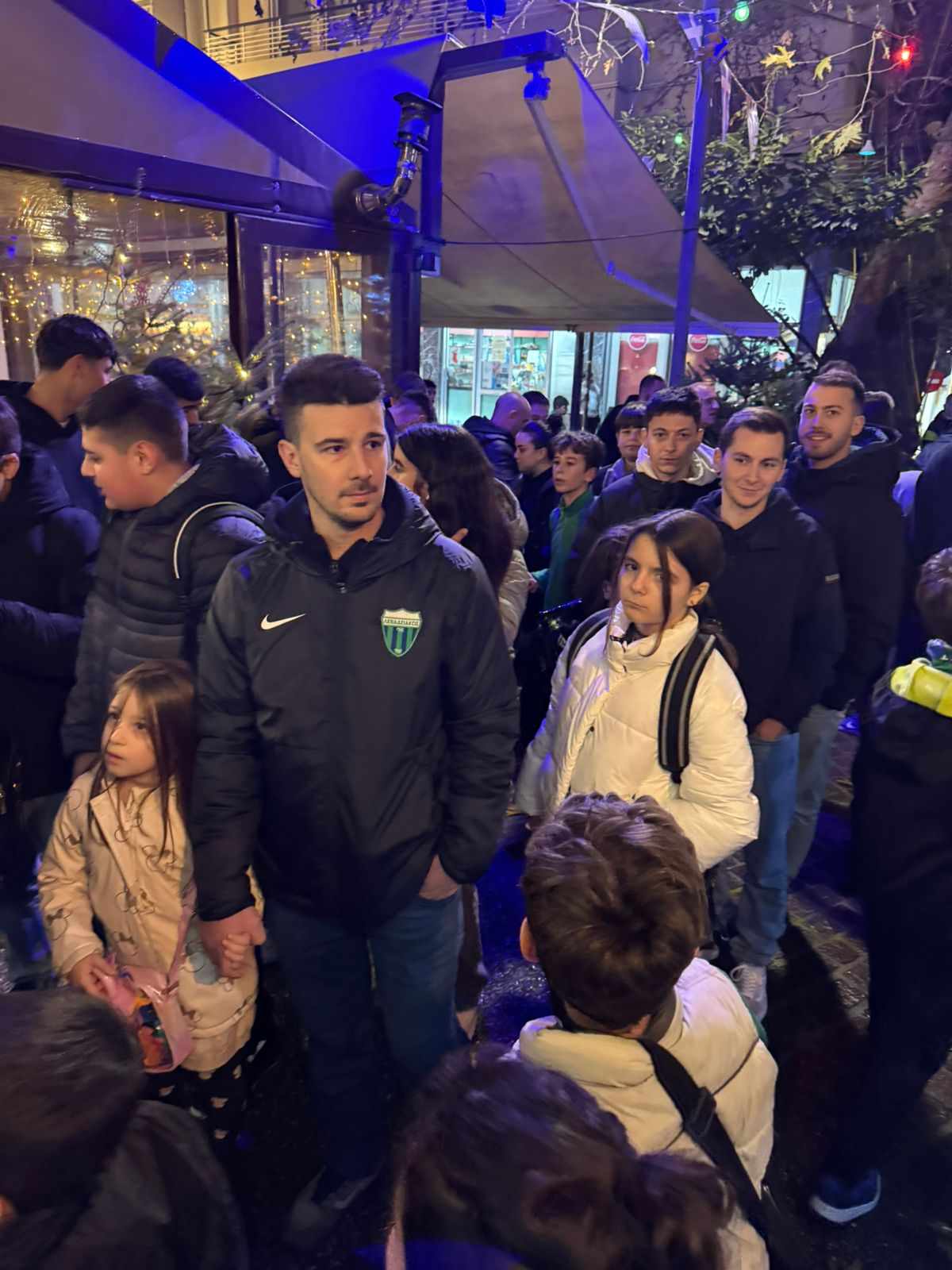 Χριστουγεννιάτικο bazaar στο APOL Store