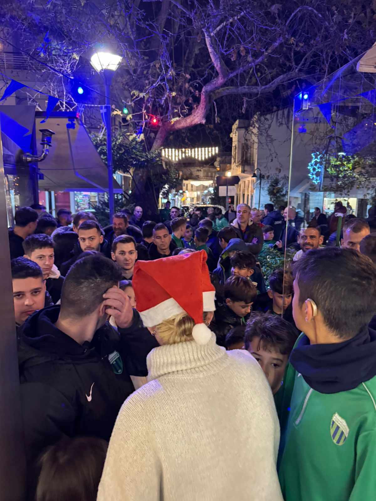 Χριστουγεννιάτικο bazaar στο APOL Store